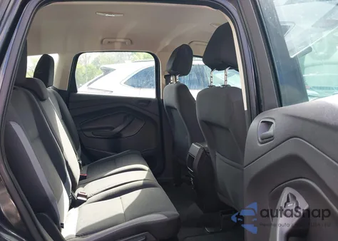 2013 Ford Escape S z USA, uszkodzony, nr VIN 1FMCU0F75DUC33792